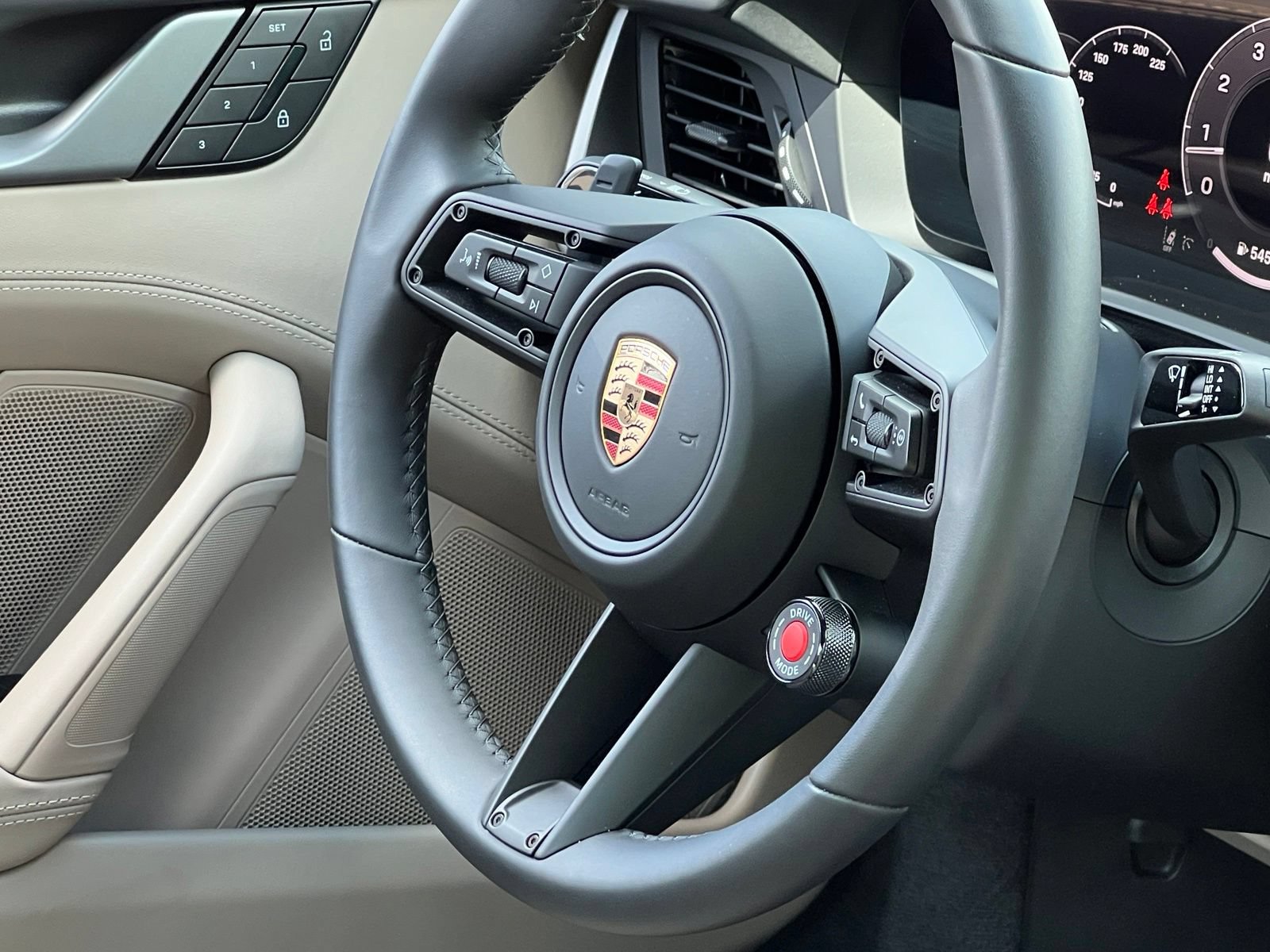 Certified 2025 Porsche 911 Carrera S RWD image 34