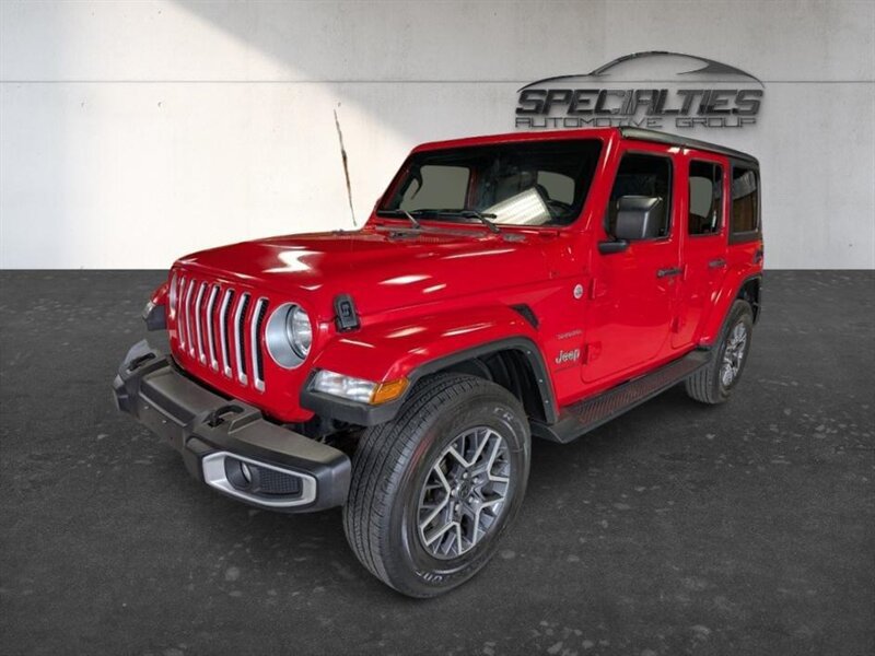 Used 2023 Jeep Wrangler Unlimited Sahara w/ Cold Weather Group AWD/4WD image 5
