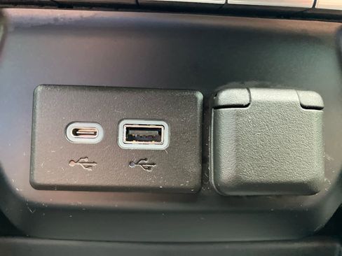 Used 2021 Chevrolet Silverado 1500 LT Trail Boss w/ Convenience Package II image 34