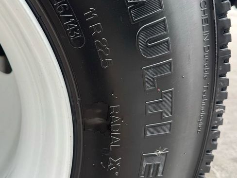 Used 2022 Ford F650 2WD Regular Cab Super Duty image 33