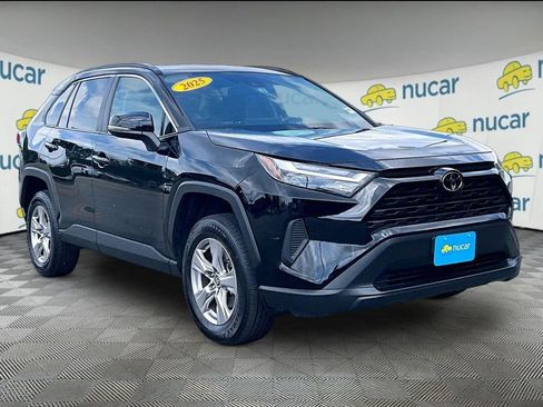 Used 2025 Toyota RAV4 XLE AWD/4WD image 1