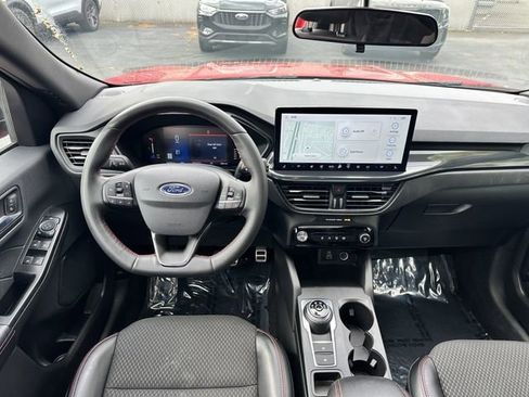 Certified 2024 Ford Escape ST-Line w/ Tech Pack #1 AWD/4WD image 13