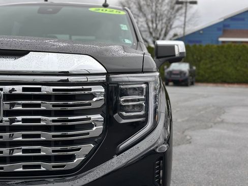 Certified 2025 GMC Sierra 1500 Denali w/ Denali Reserve Package AWD/4WD image 37