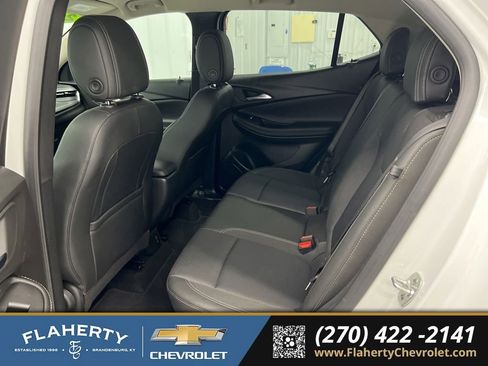 Used 2025 Buick Encore GX Preferred image 11