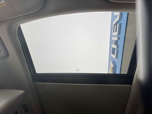 Used 2021 Ford Expedition XLT image 19