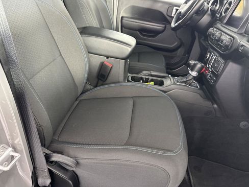 Used 2022 Jeep Wrangler Unlimited Rubicon 4xe w/ Cold Weather Group image 16