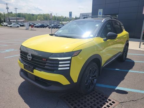 New 2026 Nissan Kicks SR w/ Cold Weather Package AWD/4WD image 10