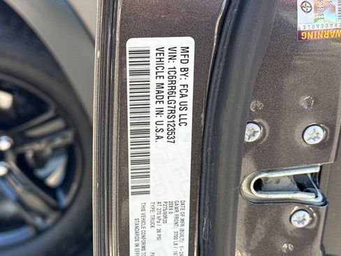 Used 2024 RAM 1500 Classic Warlock RWD image 38