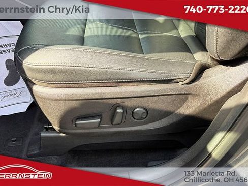 Used 2021 Kia Telluride EX w/ EX Premium Package AWD/4WD image 16