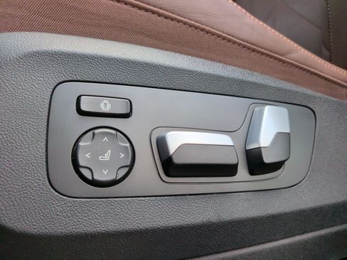 Used 2024 BMW X5 xDrive50e w/ Premium Package AWD/4WD image 30