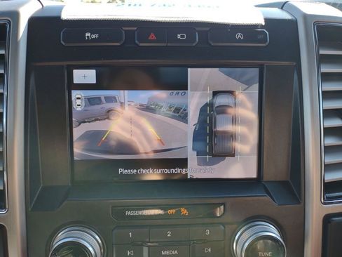 Used 2020 Ford F150 Platinum w/ Equipment Group 701A Luxury image 23