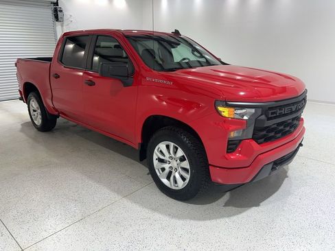 Used 2023 Chevrolet Silverado 1500 Custom image 7