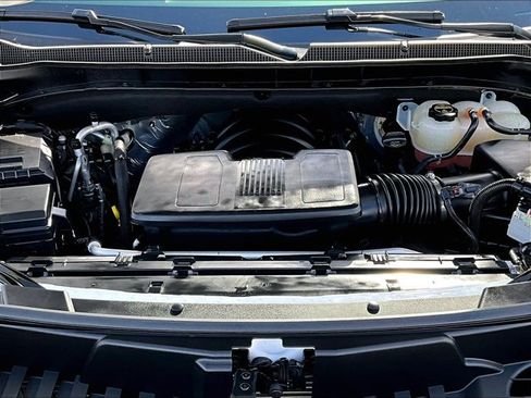 Used 2025 Chevrolet Tahoe High Country RWD image 11