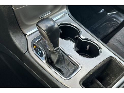 Used 2020 Jeep Grand Cherokee Laredo image 22