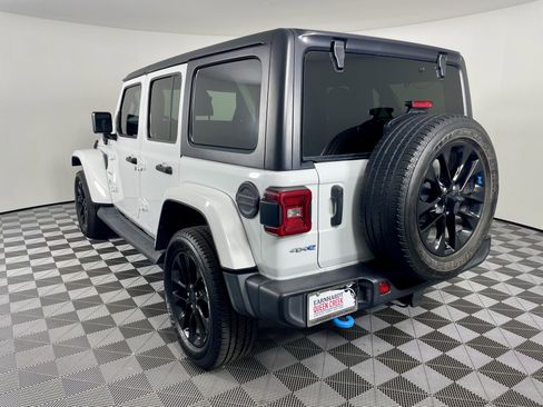 Used 2023 Jeep Wrangler Sahara image 3