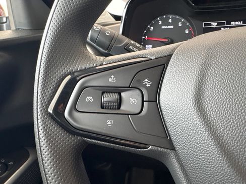 New 2026 Chevrolet Trax LS w/ LS Convenience Package FWD image 27