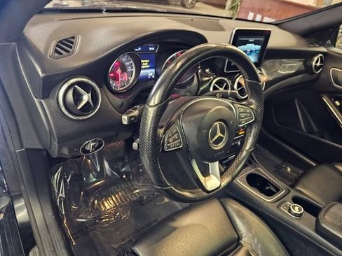 Used 2016 Mercedes-Benz CLA 250 image 7