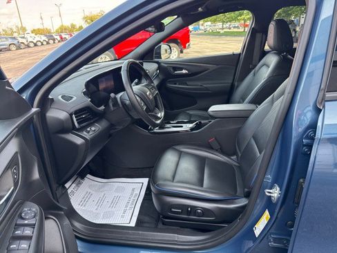 Used 2025 Buick Envista Sport Touring w/ Experience Buick Package FWD image 15