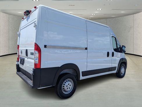 New 2025 RAM ProMaster 1500 w/ Convenience Group image 4