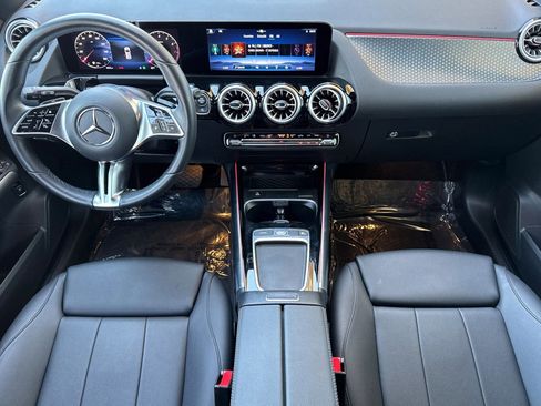 Used 2025 Mercedes-Benz GLA 250 image 14