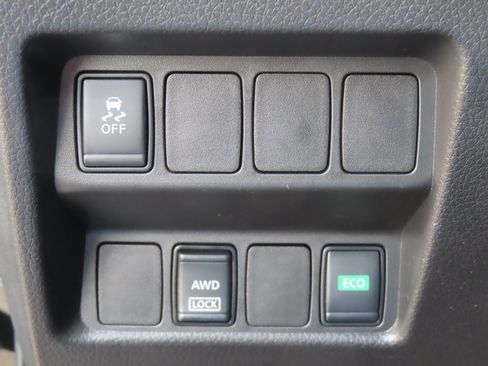 Used 2018 Nissan Rogue Sport S w/ S Appearance Package image 7