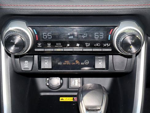 Used 2024 Toyota RAV4 XSE image 21