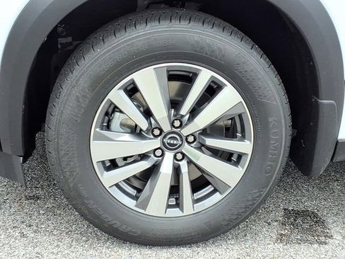 Used 2026 Nissan Pathfinder SL AWD/4WD image 6