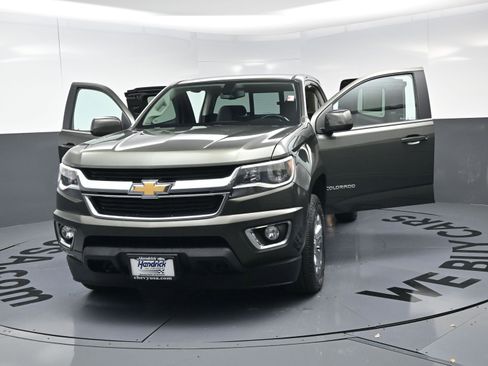Used 2018 Chevrolet Colorado LT w/ LT Convenience Package image 21