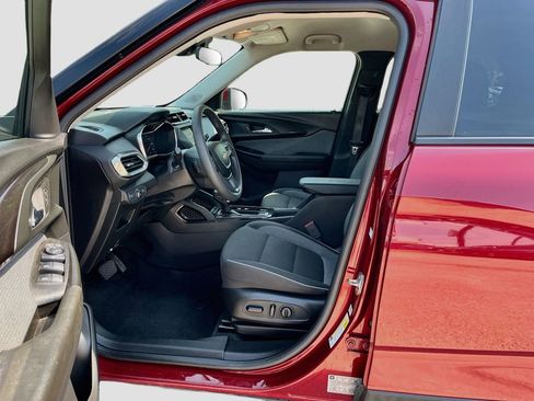 Used 2023 Chevrolet TrailBlazer LT FWD image 20