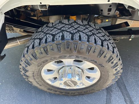 Used 2023 Ford F350 XLT w/ FX4 Off-Road Package AWD/4WD image 13