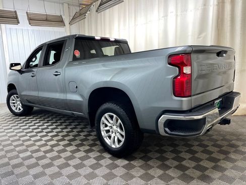Certified 2021 Chevrolet Silverado 1500 LT AWD/4WD image 44