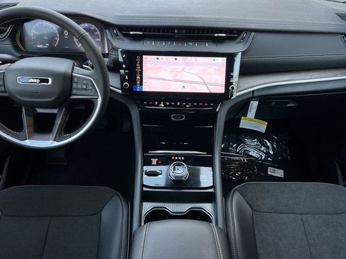 New 2026 Jeep Grand Cherokee Altitude AWD/4WD image 13