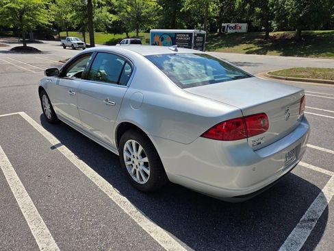 Used 2011 Buick Lucerne CXL w/ Driver Confidence Package FWD image 6
