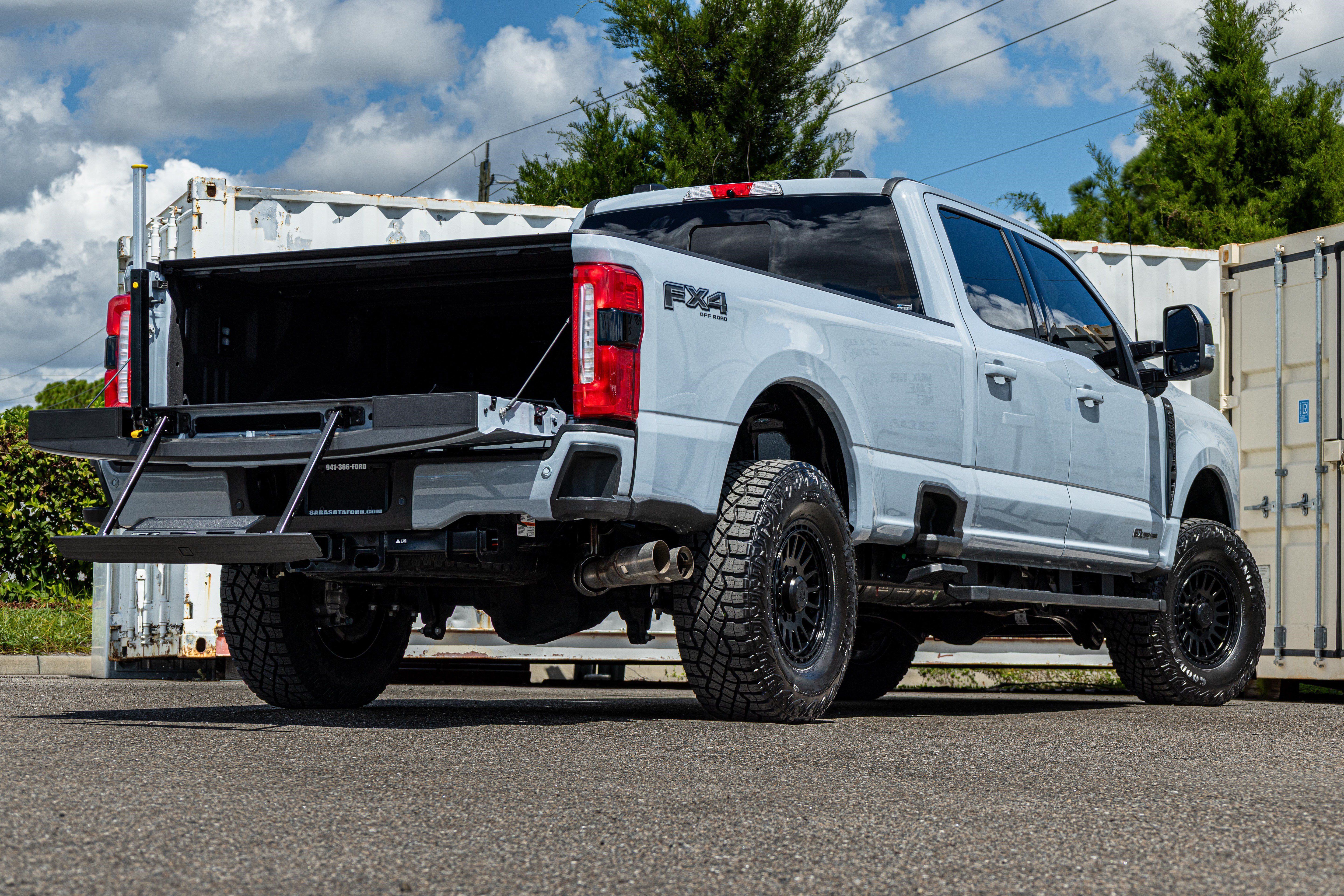 Used 2025 Ford F250 Lariat w/ Lariat Ultimate Package AWD/4WD image 29