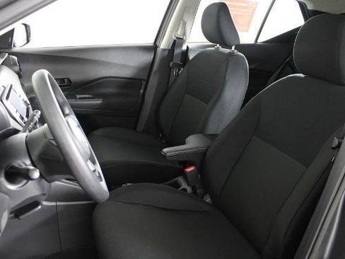 Certified 2025 Nissan Kicks Play S FWD image 19
