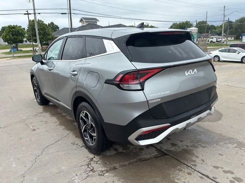 Used 2023 Kia Sportage LX FWD image 11