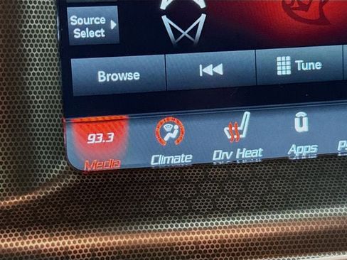 Used 2018 Dodge Charger R/T image 22