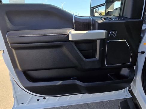 Used 2020 Ford F250 Lariat w/ Lariat Value Package image 14