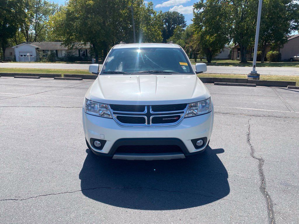 Used 2015 Dodge Journey SXT w/ Flexible Seating Group FWD image 2