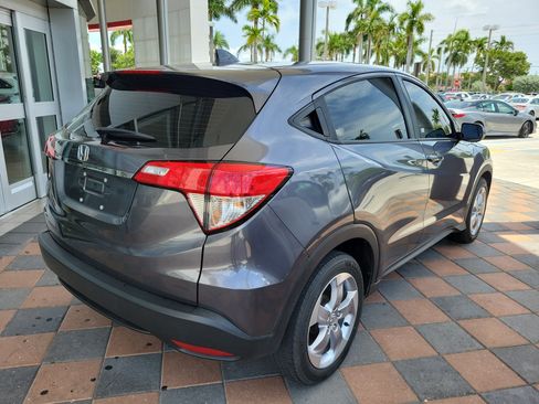 Used 2019 Honda HR-V LX image 7
