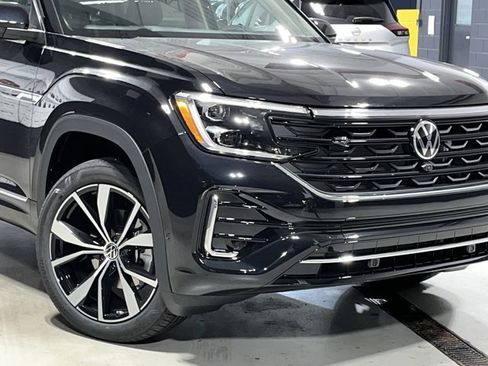 New 2026 Volkswagen Atlas SEL Premium R-Line image 3