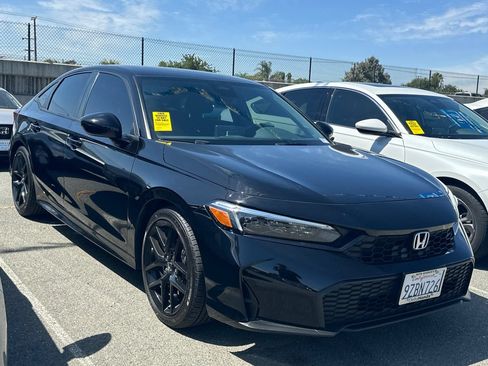 Used 2026 Honda Civic Sport image 2