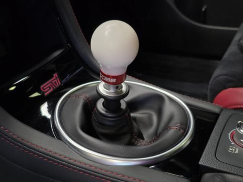 Used 2019 Subaru WRX STI AWD/4WD image 4