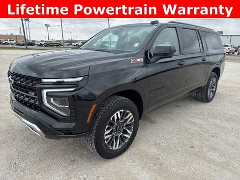Used 2025 Chevrolet Suburban Z71 image 1
