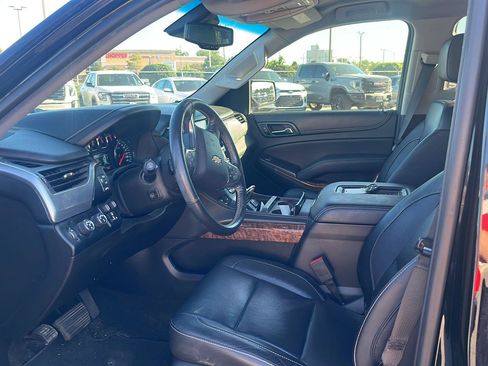 Used 2018 Chevrolet Tahoe Premier w/ RST 6.2L Performance Edition AWD/4WD image 10