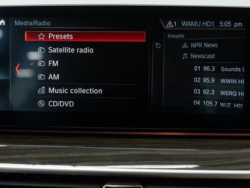 Used 2019 BMW 530i xDrive w/ Premium Package AWD/4WD image 28