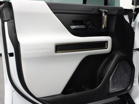 Used 2024 GMC Hummer EV 3X w/ Extreme Off-Road Package AWD/4WD image 11