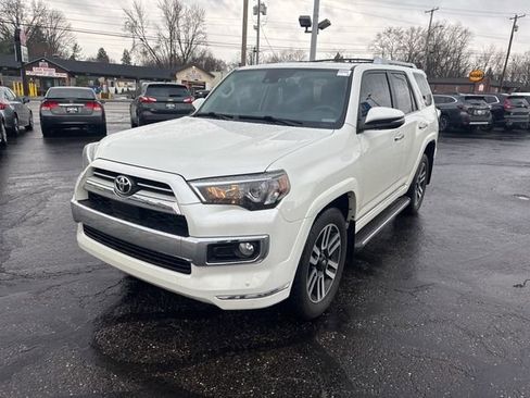 Used 2020 Toyota 4Runner Limited image 3