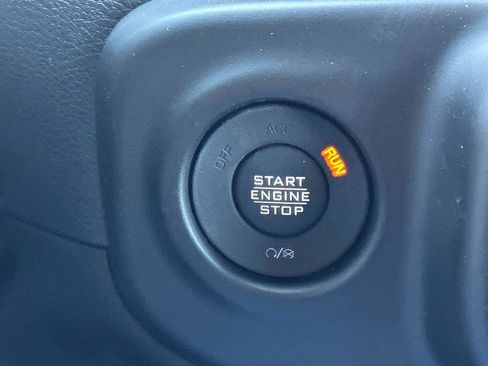 Used 2023 Jeep Wrangler Unlimited w/ Sun & Screen Package image 19