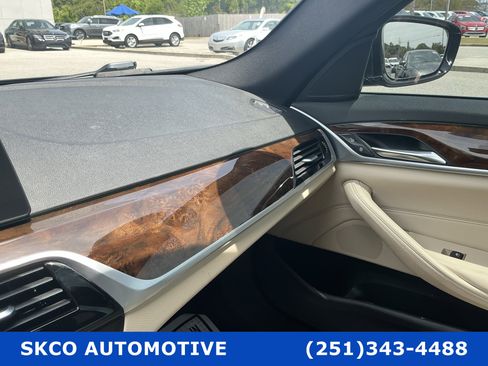 Used 2017 BMW 530i RWD image 24